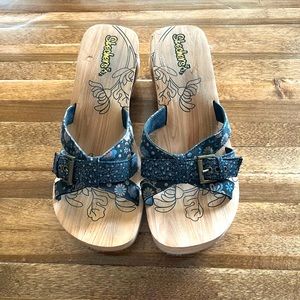 Women’s Skechers wedge sandals, size 8.5